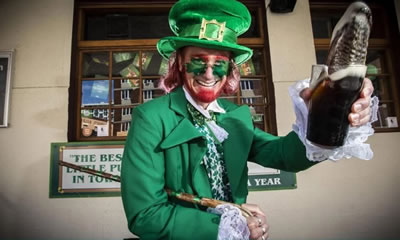St Patrick's Day at the New Sydney Hotel